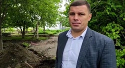 В анивском сквере Дружбы начались работы