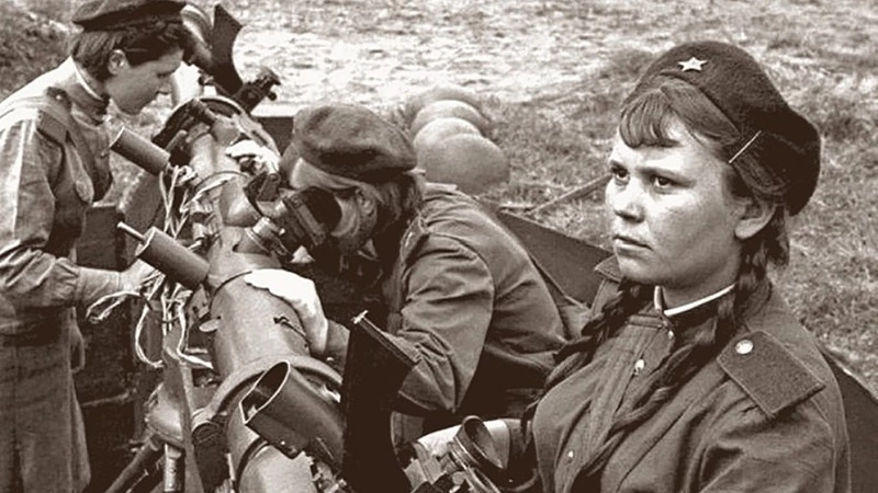 «Нашей артиллеристке» присвоено звание Почётного гражданина округа
