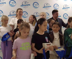 Юные гимнастки «Авангарда» получили первые знаки отличия и подарки