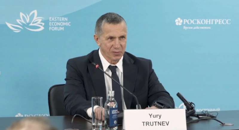 Юрий Трутнев подвёл итоги ВЭФ‑2026, где заключено 285 соглашений на рекордные 6,6 трлн рублей