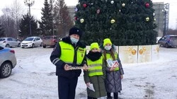 Юные инспекторы взялись за детскую безопасность