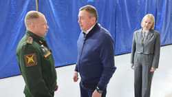 Губернатор передал бойцам компоненты для FPV-дронов