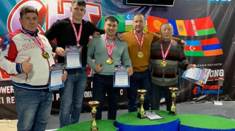 Для наших тяжёлоатлетов год завершился победами