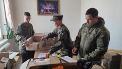 Инициативные жители Анивского района собирают гуманитарную помощь военнослужащим