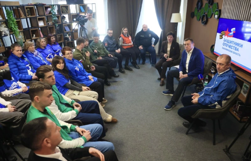 Валерий Лимаренко встретился с волонтёрами проекта «Сопричастность»