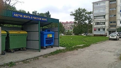 В Аниве устанавливают контейнеры для раздельного сбора мусора