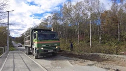 Обновляется въезд в Петропавловское