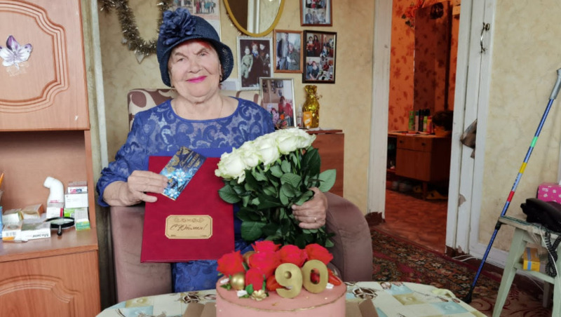 Сельчанку Любовь Семёновну Яковлеву поздравили с 90-летием