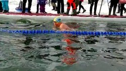 На Лютоге соревновались на Кубок Сахалинской области по холодовому плаванию