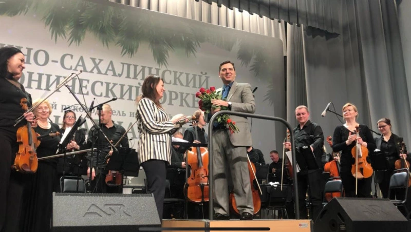 В Доме культуры Новотроицкого звучала музыка Чайковского