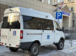 На Сахалине появился спецтранспорт для перевозки лежачих больных