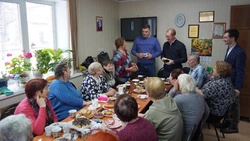 В Совете ветеранов Анивского района принимали поздравления с наступающим Днём Победы