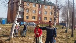 Жители Анивского  округа 1 мая вновь выходили на субботник