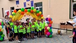 Архитектурно-планировочный ансамбль вокруг ДК в Петропавловском