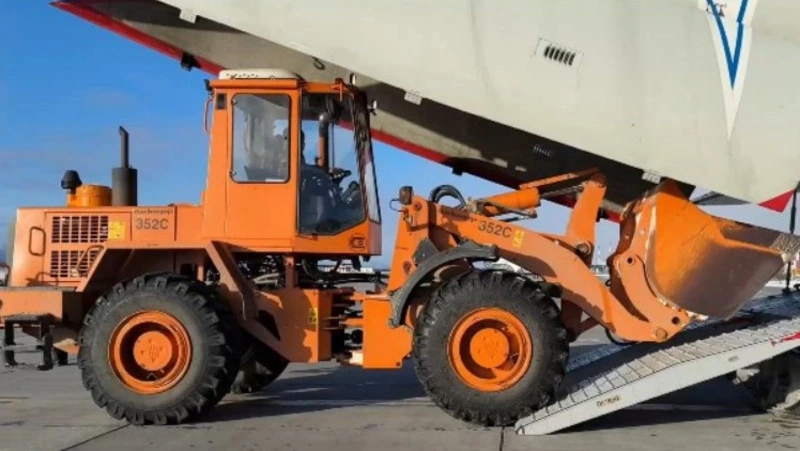 Область направила на Камчатку технику и специалистов для ликвидации последствий мощного циклона