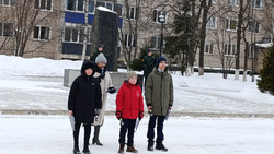 В Аниве у Памятного знака в сквере Победы состоялся митинг «БлокАДА. Победа Ленинграда»