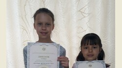 Первые шаги в науке анивских школьниц признаны в Москве