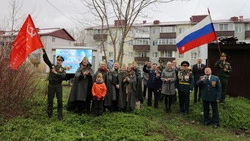 Ветеранов Великой Отечественной войны поздравили со словами благодарности, песнями, пайками