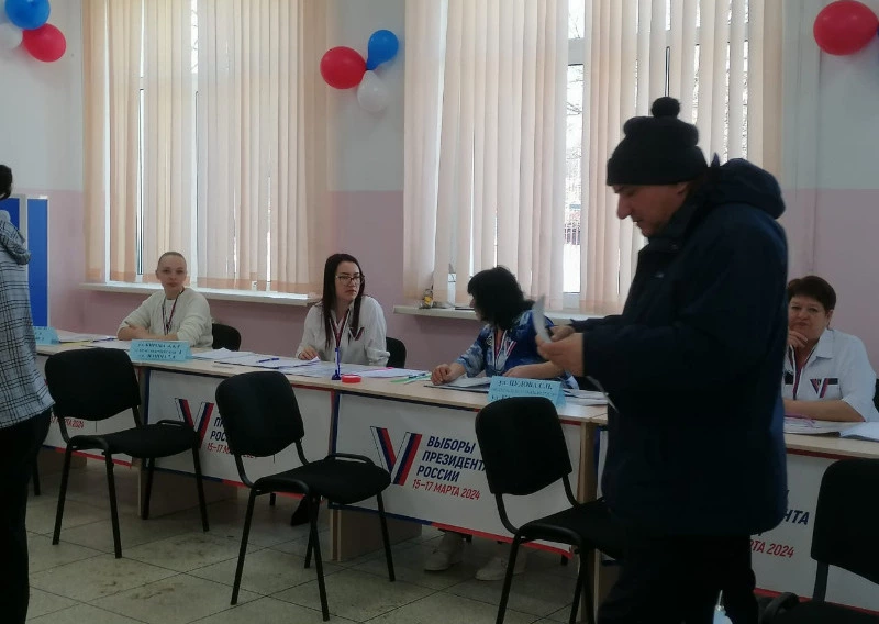 Суббота отметилась как день семейного голосования с явкой выше 60 процентов