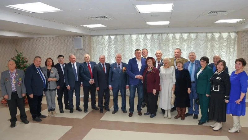 Заслуженные сахалинцы дали высокую оценку развитию островного региона в 2025 году