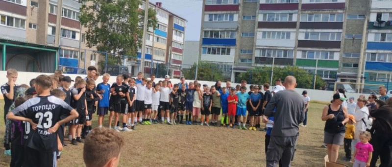 В Аниве провели турнир по дворовому футболу памяти героя Эдуарда Уколова