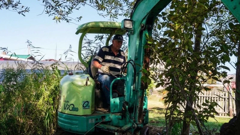 В Рыбацком на улице Лесной наладили напор воды