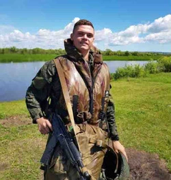 Герой дал имя анивской школе