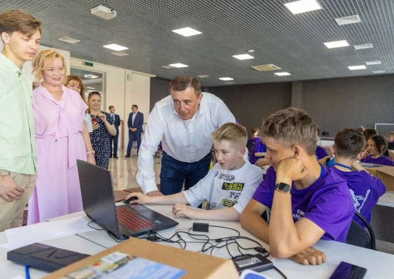 Губернатор пообщался с участниками смены одарённых детей «Сахалинтех.Алаид»