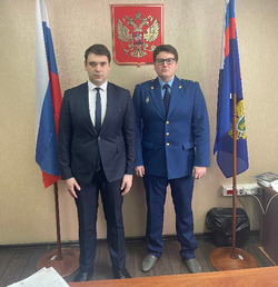 Два молодых помощника прокурора отстаивают справедливость