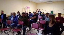 Разговор Артёма Лазарева с односельчанами в Песчанском
