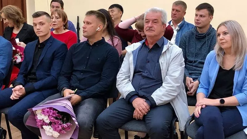 С Днём строителя!