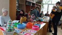 «Радуга ремёсел»: сладости, игрушки, сувениры