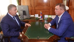 Валерий Лимаренко поздравил Георгия Карлова с уверенной победой на выборах в Госдуму РФ