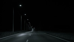 В Песчанском автомобиль наехал ночью на лежащего пешехода