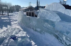 Юных разрушителей горки и ледовых фигур нашли