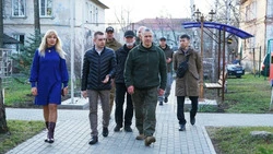 Юрий Трутнев проверил ход восстановительных работ на подшефных Дальнему Востоку территориях ДНР