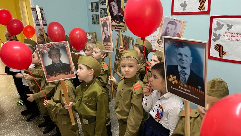 Дошколята из «Колокольчика» растрогали троицких зрителей