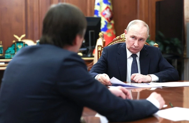 Владимир Путин обсудил с Сергеем Кравцовым подготовку Стратегии развития системы образования