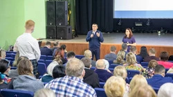 Валерий Лимаренко встретился с жителями Анивского района
