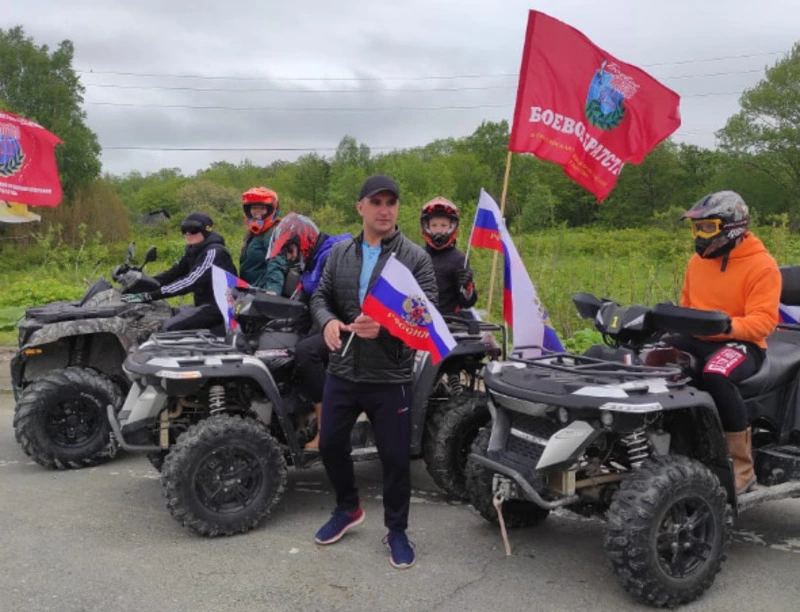 Анивского общественника Юрия Борисова поблагодарили от минстроя РФ