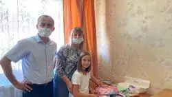 Анивские единороссы помогли собрать 16 детей в школу