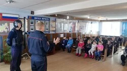 Анивские школьники побывали в гостях у полицейских