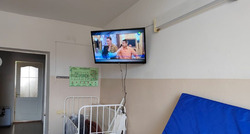 На средства Ярцева в инфекционном отделении провели кабельное ТВ и Интернет
