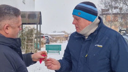 Земский учитель из Тараная получил ключи от служебной квартиры