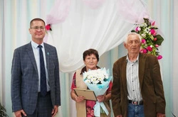 В Аниве поздравили супругов со стажем и заслугами