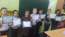 Семёрка юных анивчан отличилась в международной олимпиаде