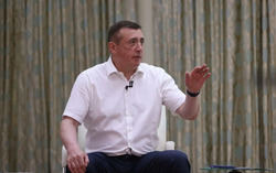 В Троицком приступили к решению проблемы подъезда к новому универсальному спортивному комплексу