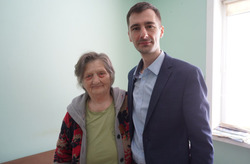 Клавдии Фёдоровне Слепынской вручили юбилейную медаль