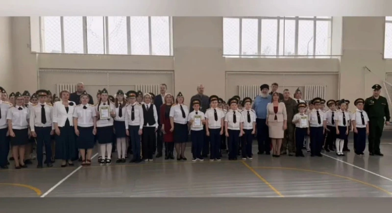 Во второй школе для казачат провели смотр строя и песни