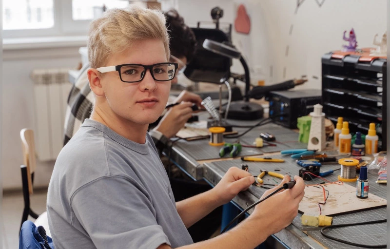 На Сахалине готовятся к выставке научно-технического творчества детей и молодёжи «КВАНТ-ИН»